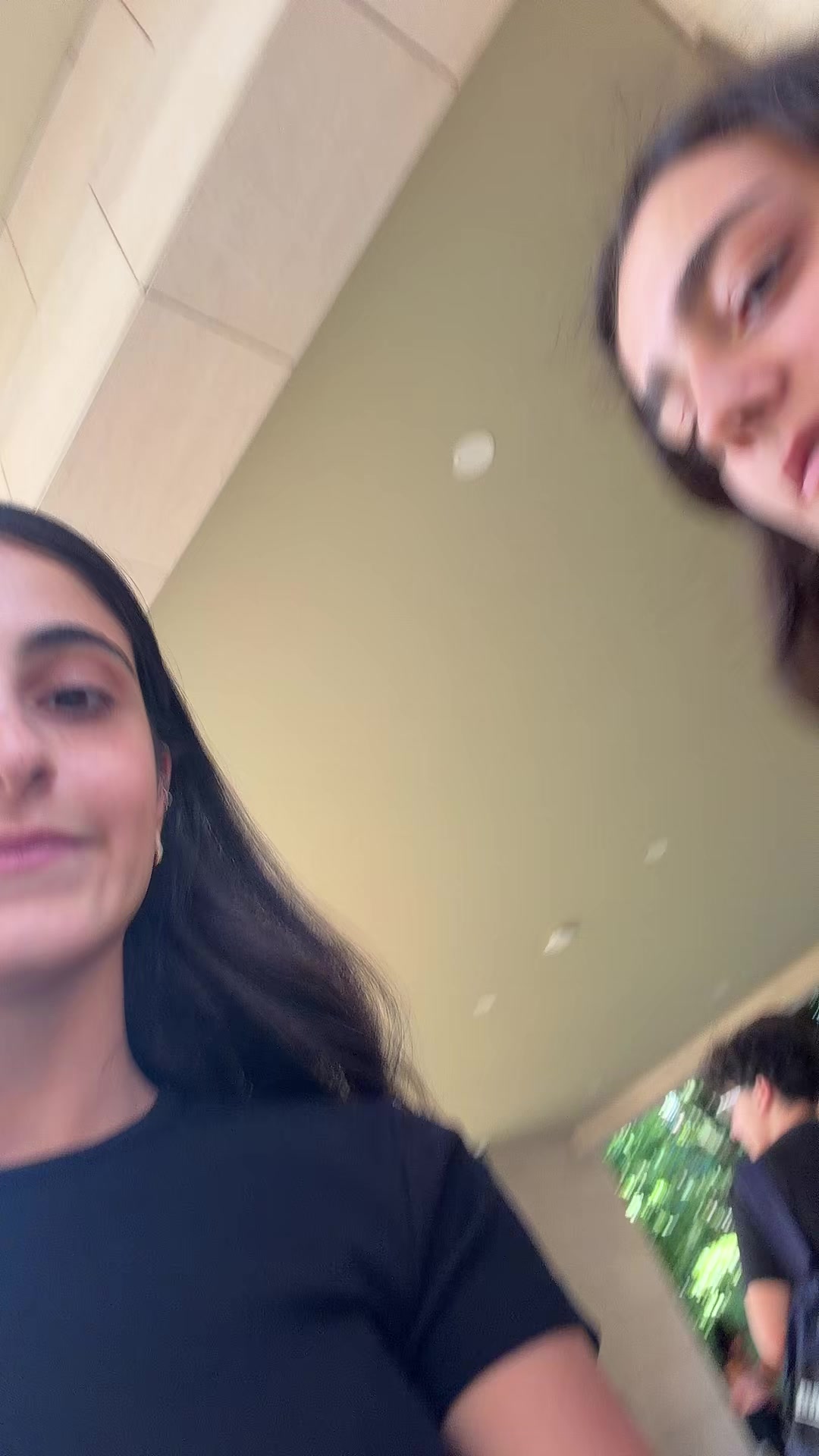 @chloedaccache