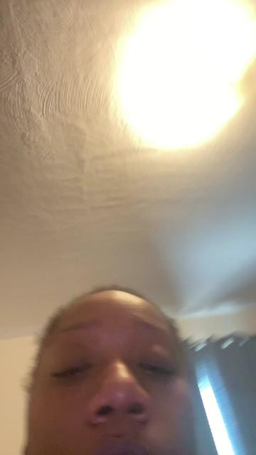 @Dee_nuggss