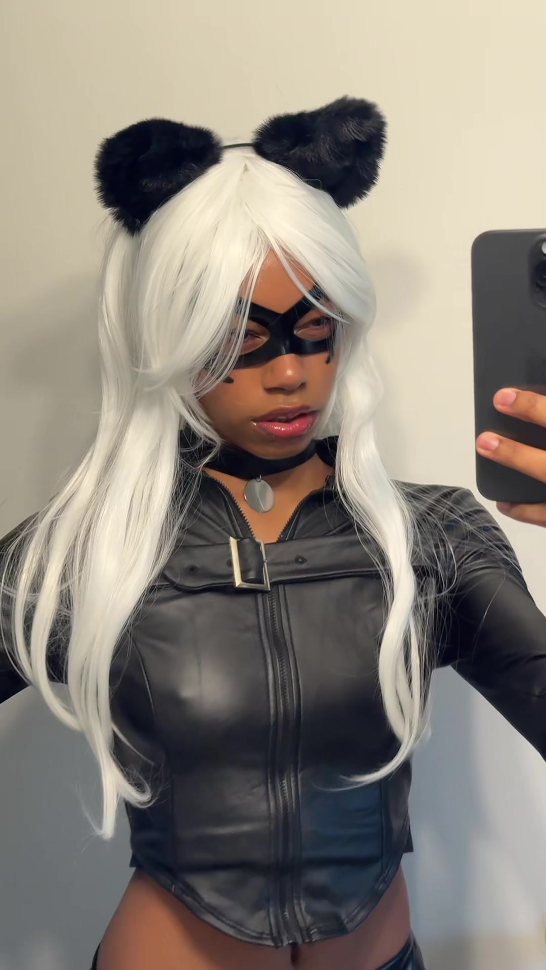 @moenimee