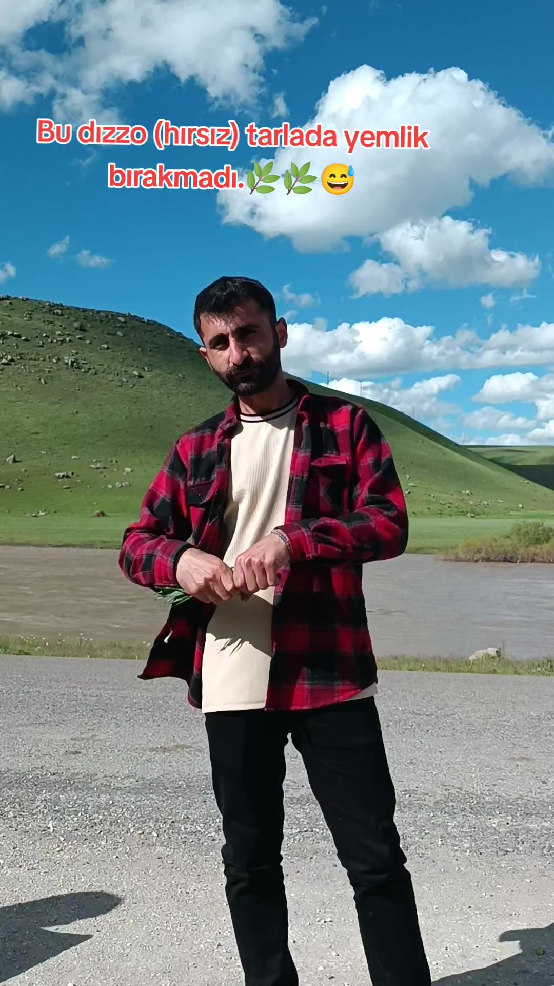 @&Ouml;zkan Boz☑️