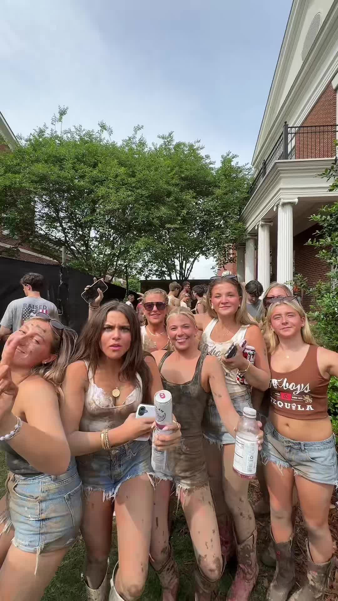 @aud