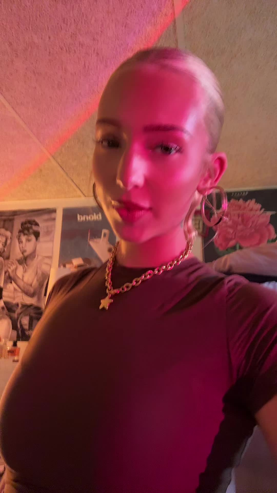 @zo&euml;