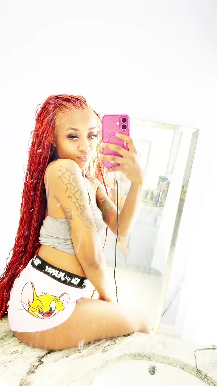 @MzHeadTurna