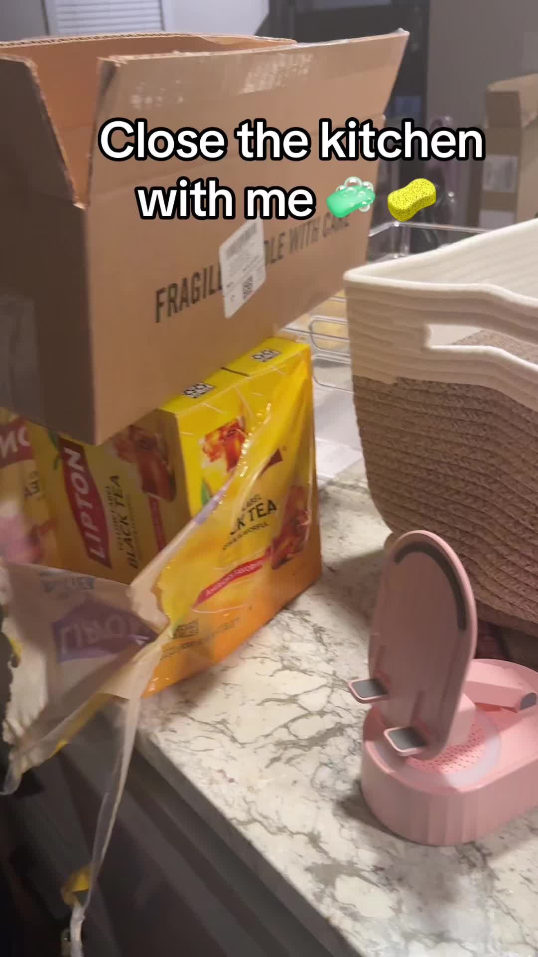 @👆