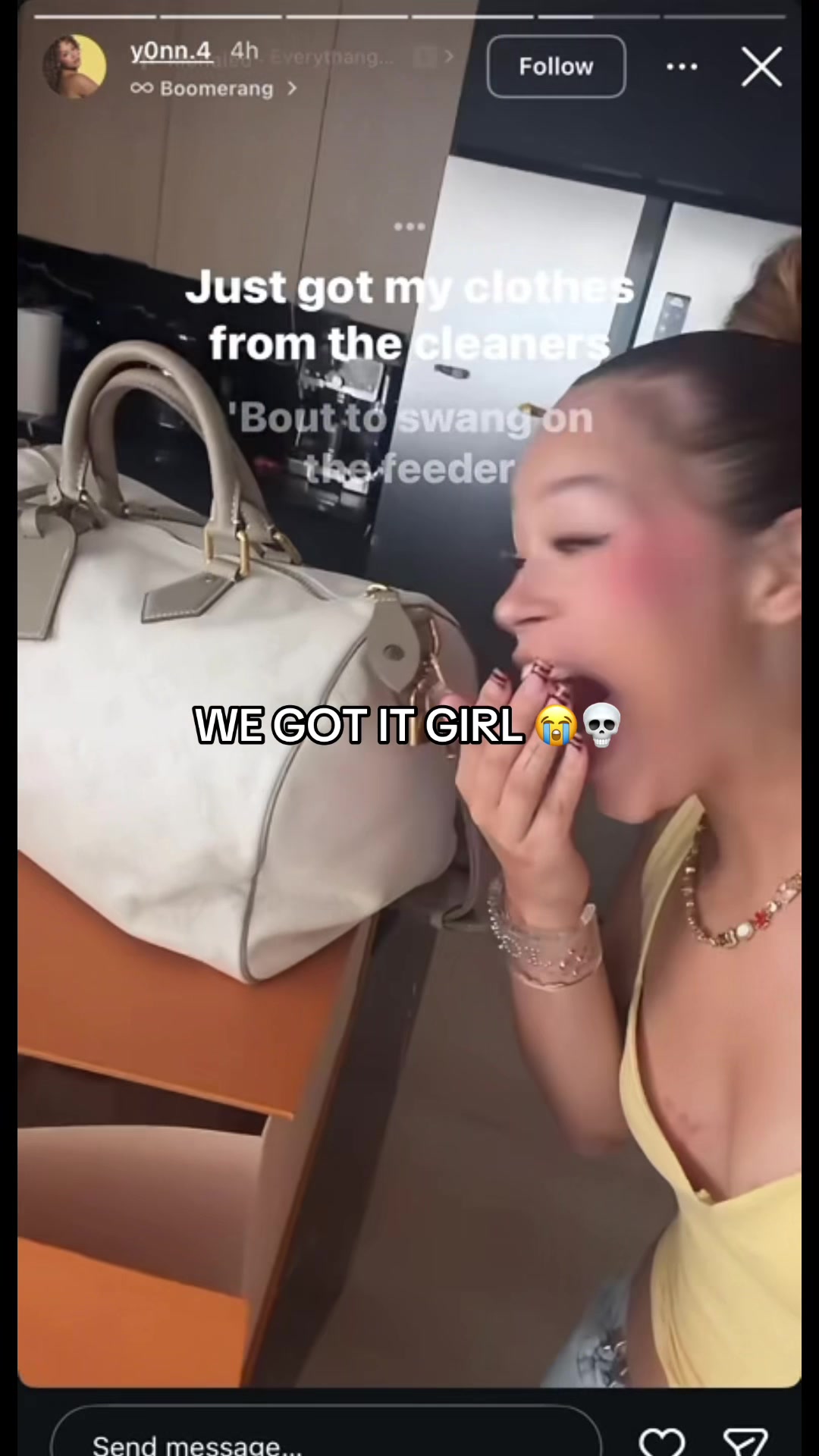 @Monalehoes | Fan Account