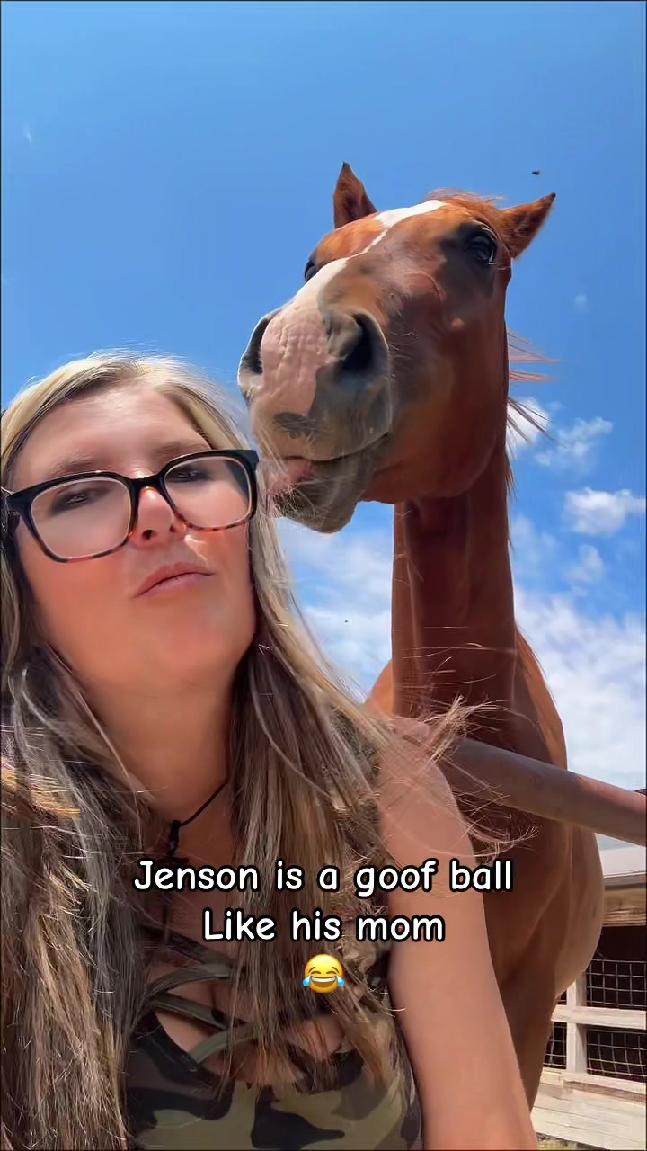 @JulieMarieRiggs
