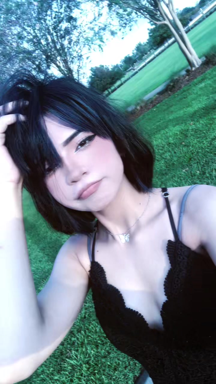 @Eliqueen-official
