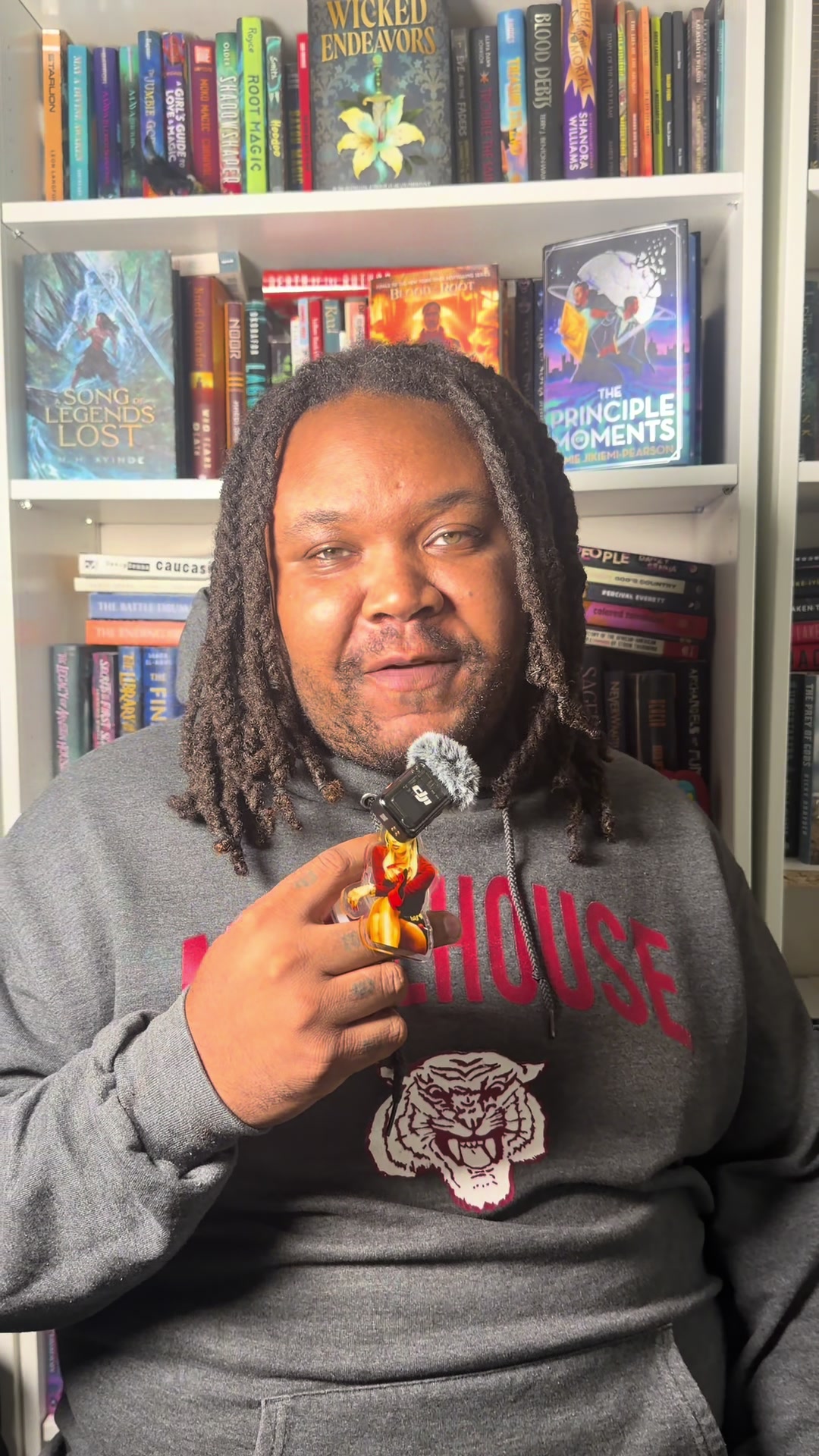 @Shyheim, reader of books & 🥷