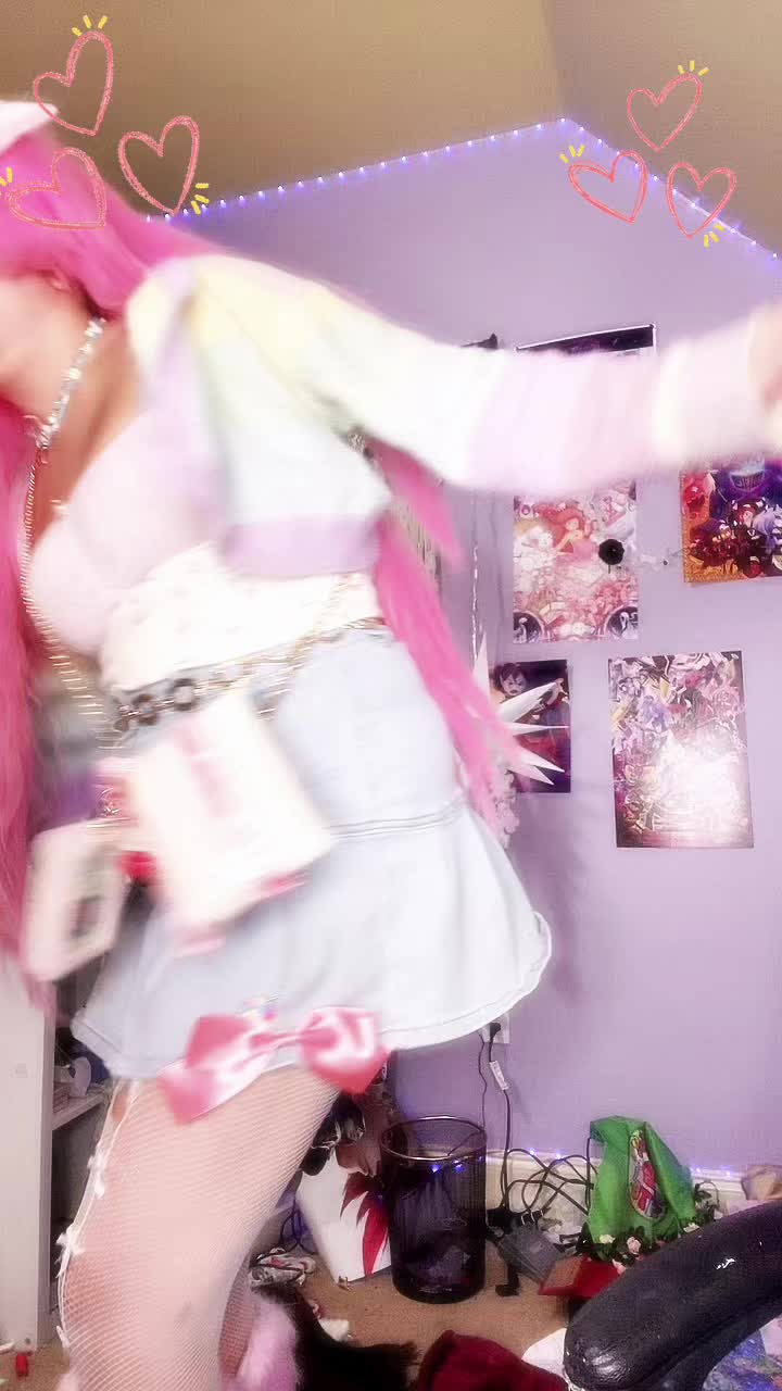 @queen_bzecos
