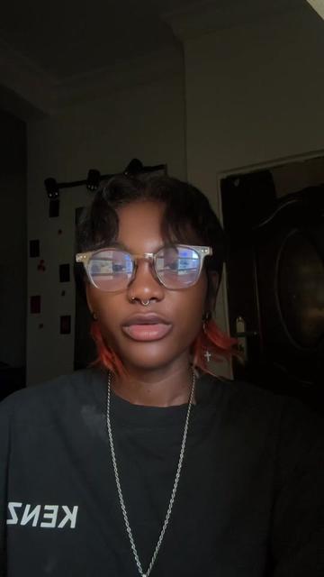 @𝑰𝒏𝒕𝒓𝒐𝒗𝒆𝒓𝒕👽