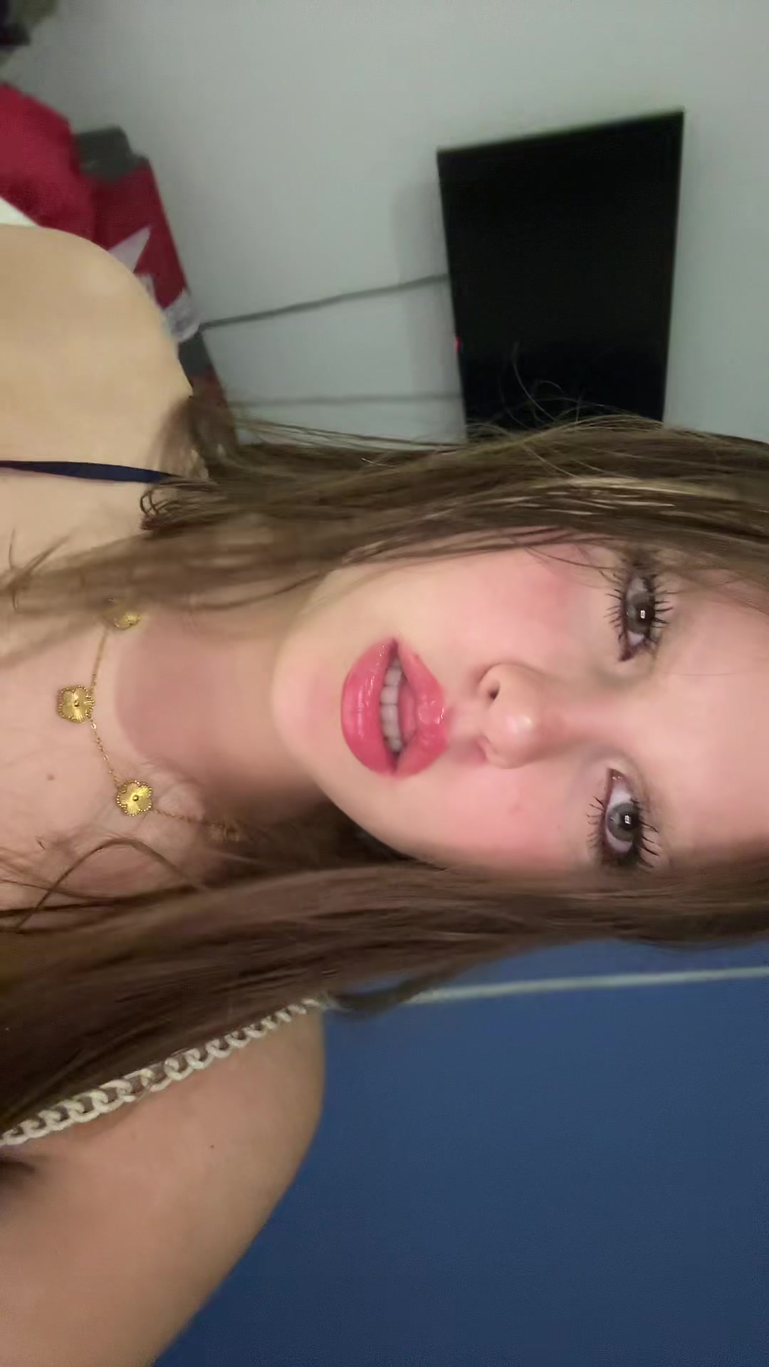 @Ale.