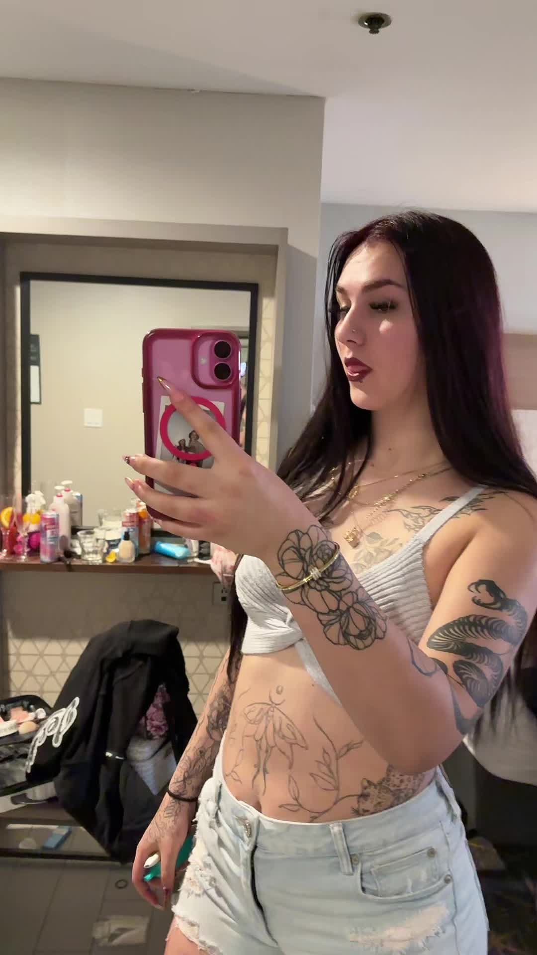 @Yuraveragestoner🍃