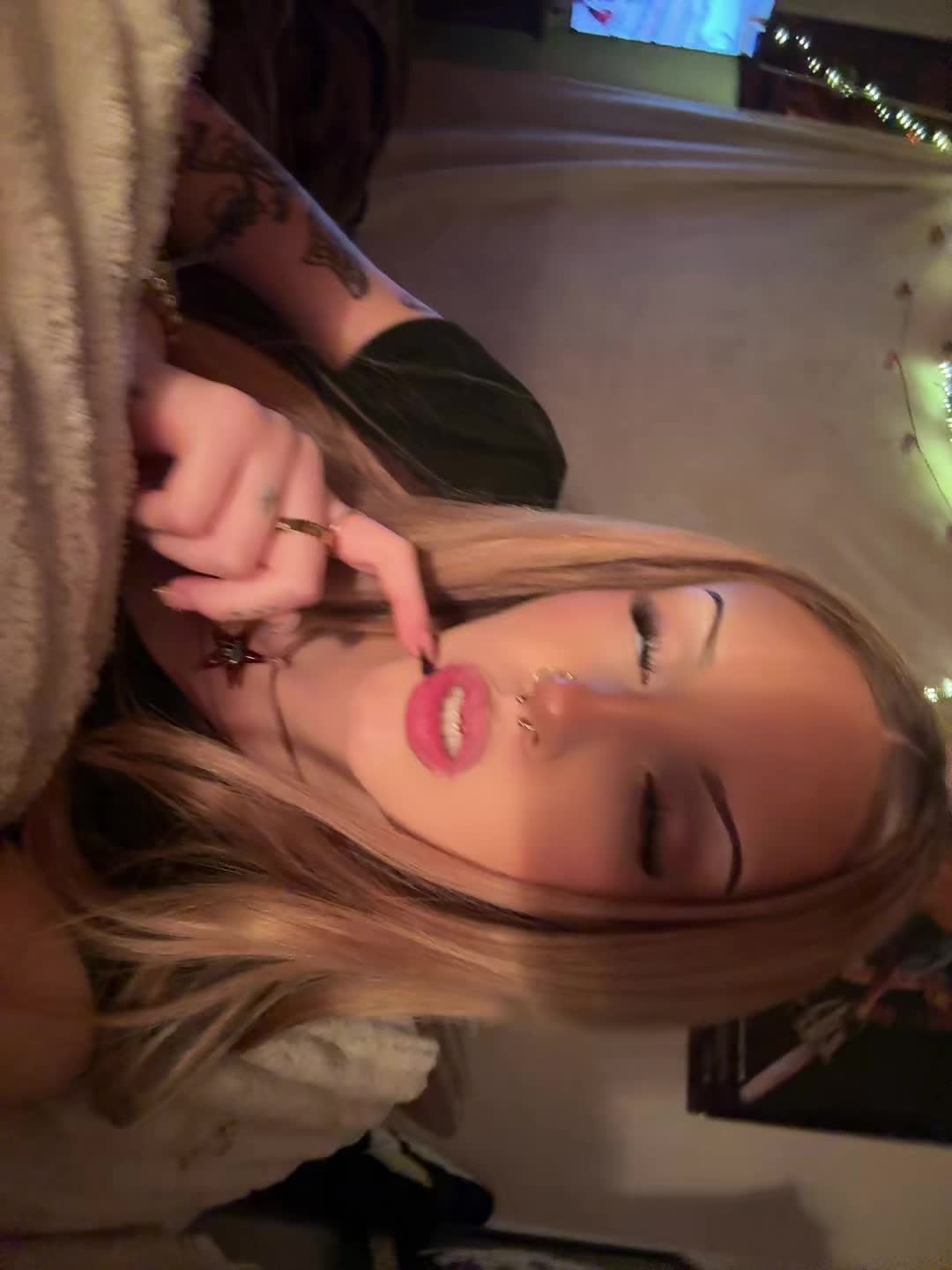 @lex ✧˚ &middot; .