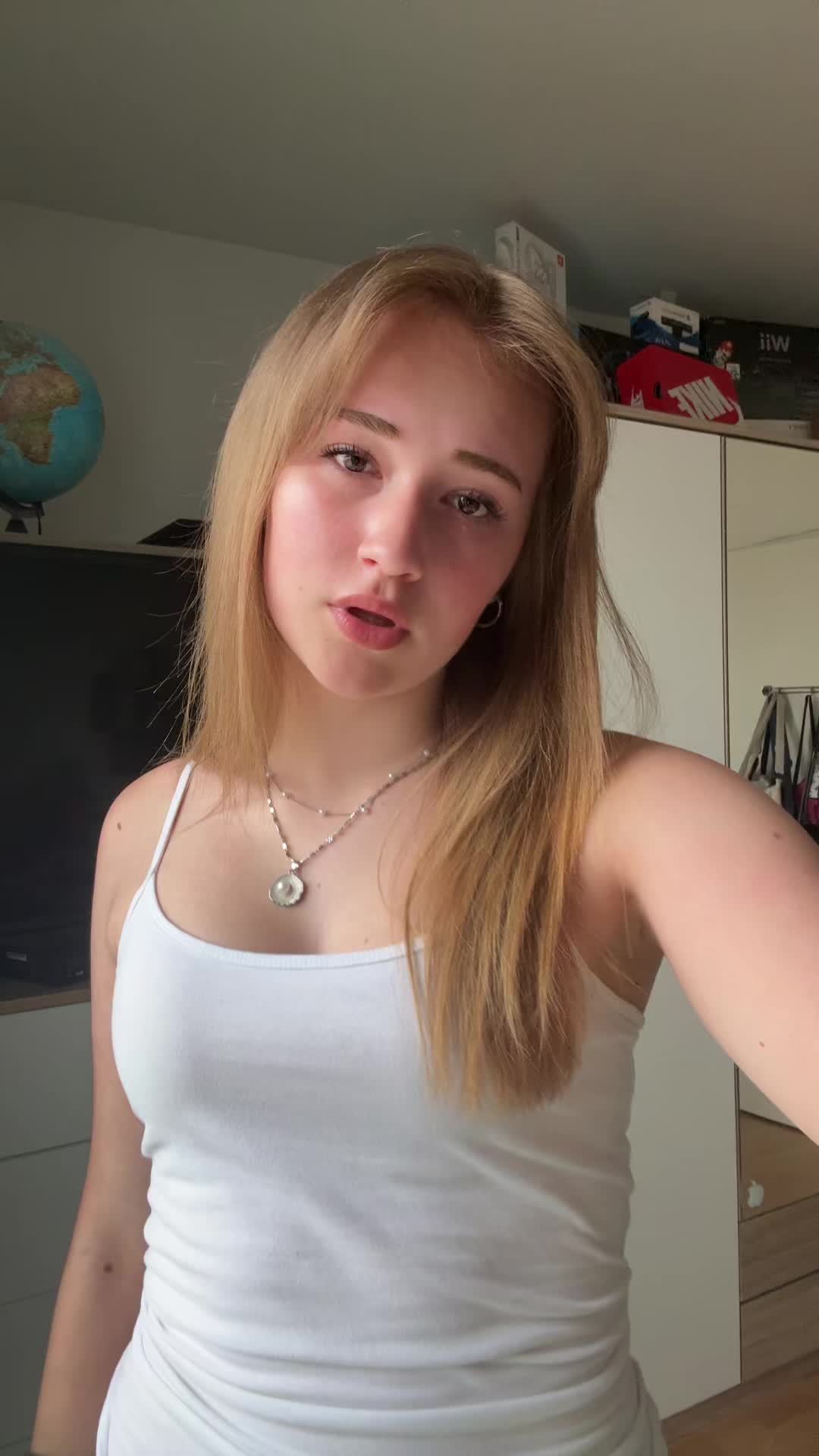 @Juliiiaa