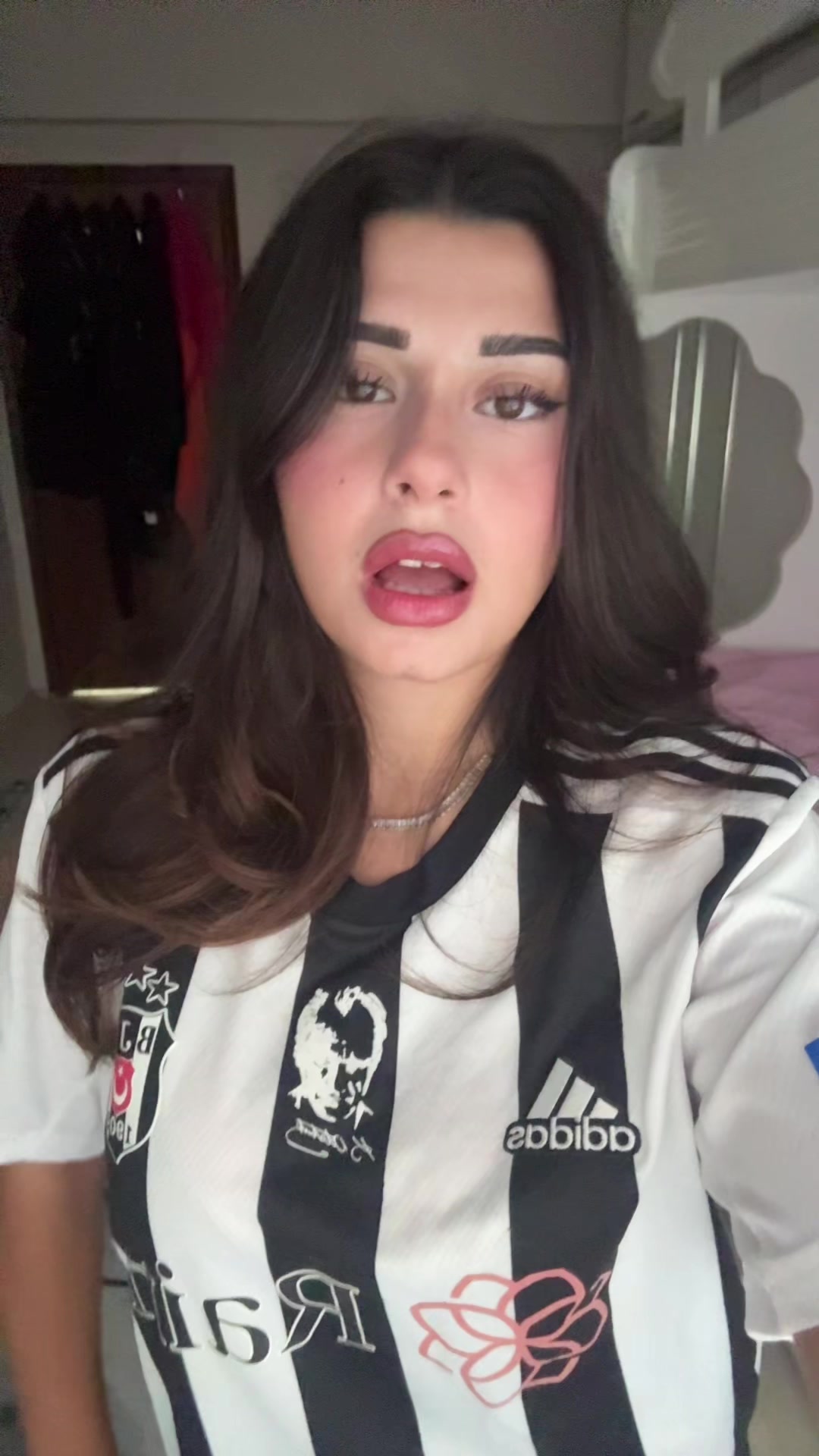 @Zehra katar