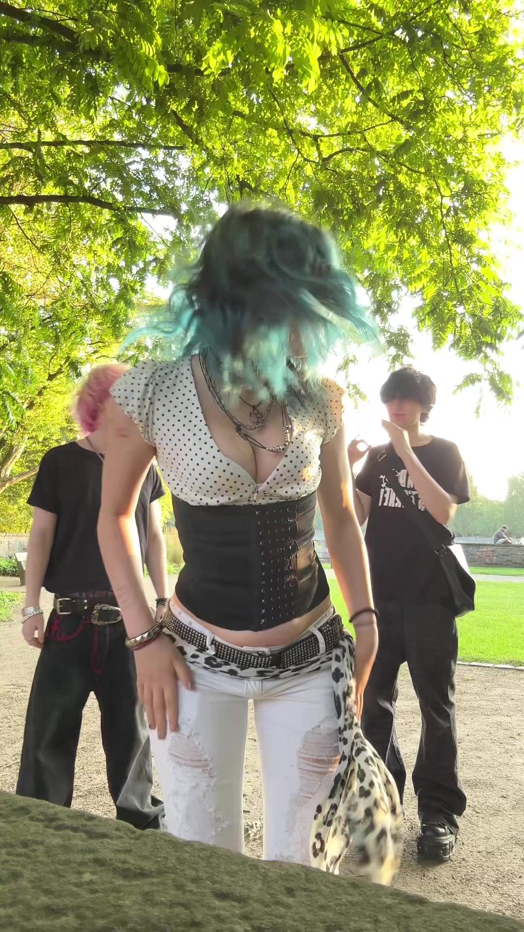 @pinkstrawberryghoul