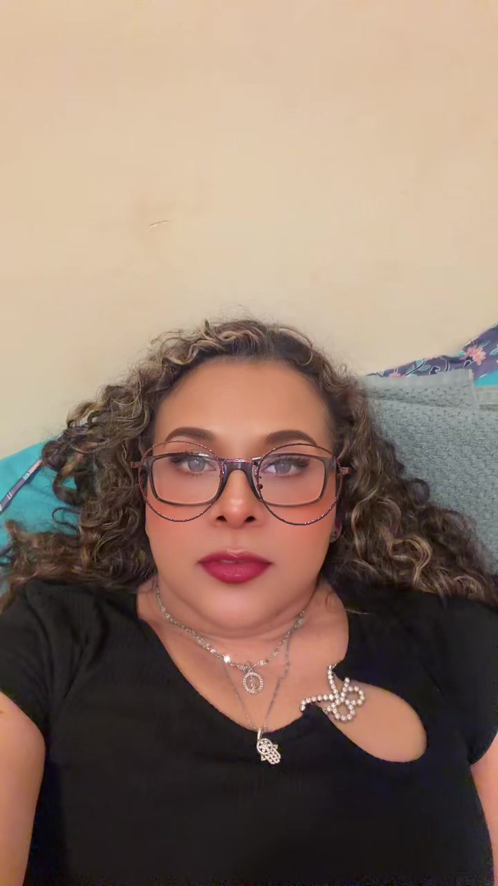 @Sofia Hernandez8072