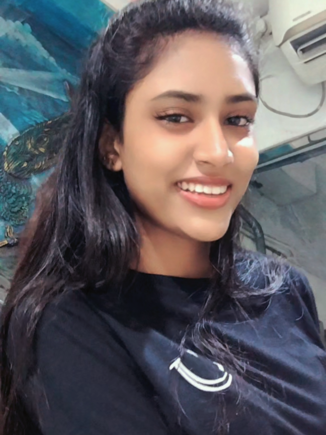 @Kavi Girl (කවී)💋