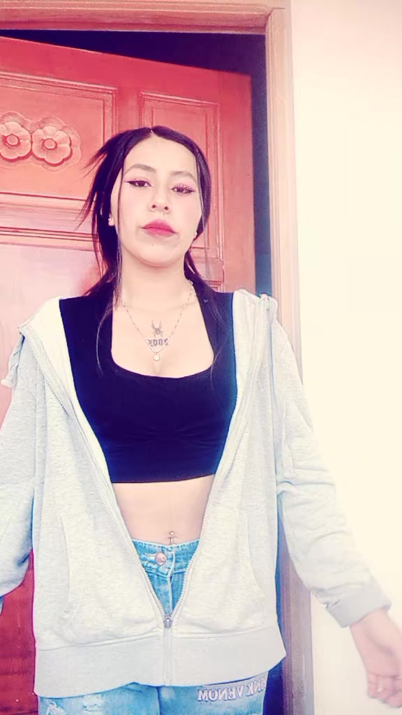 @i'am Nicole🤍🕷️