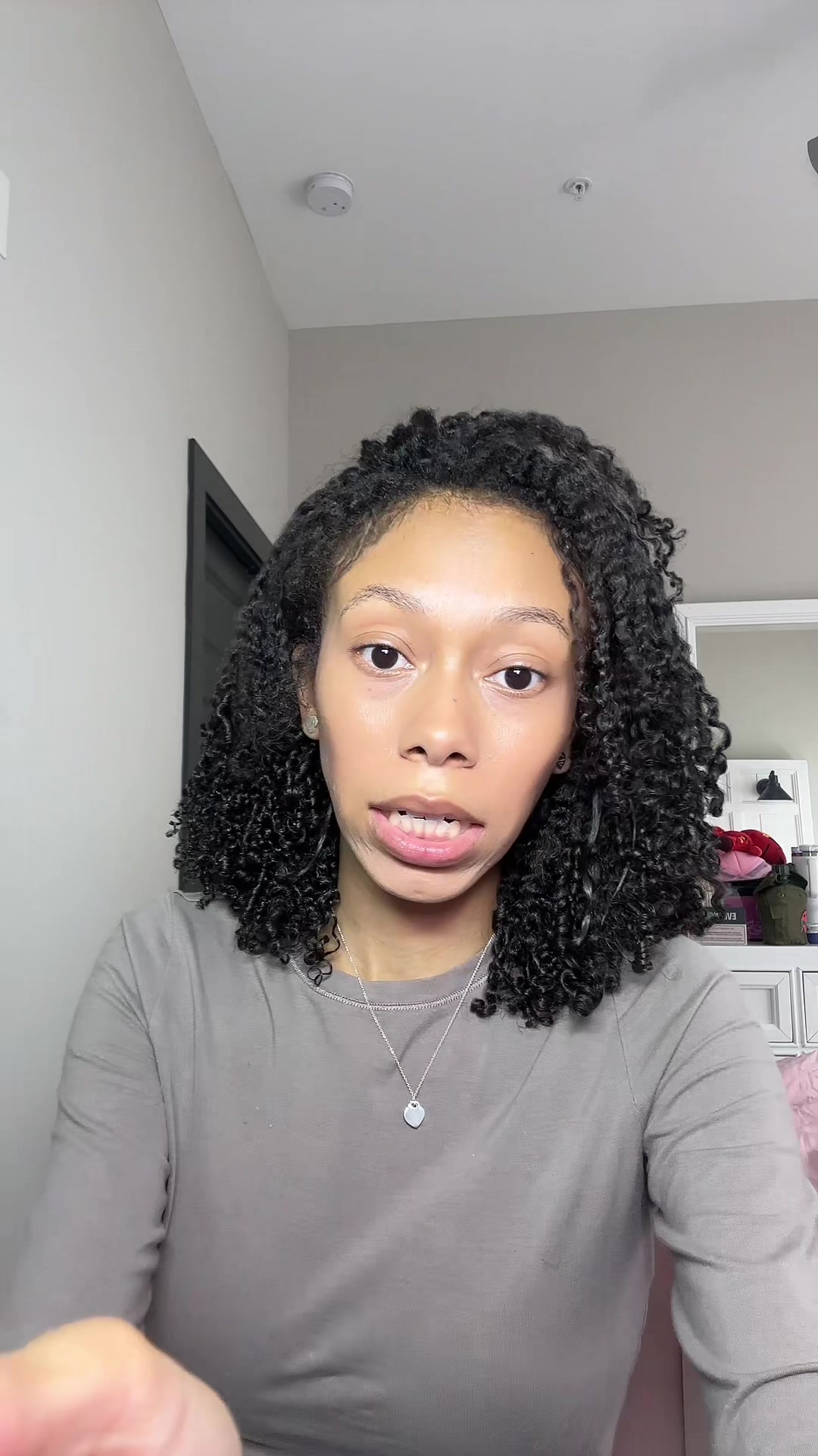@AYSIA NICOLE