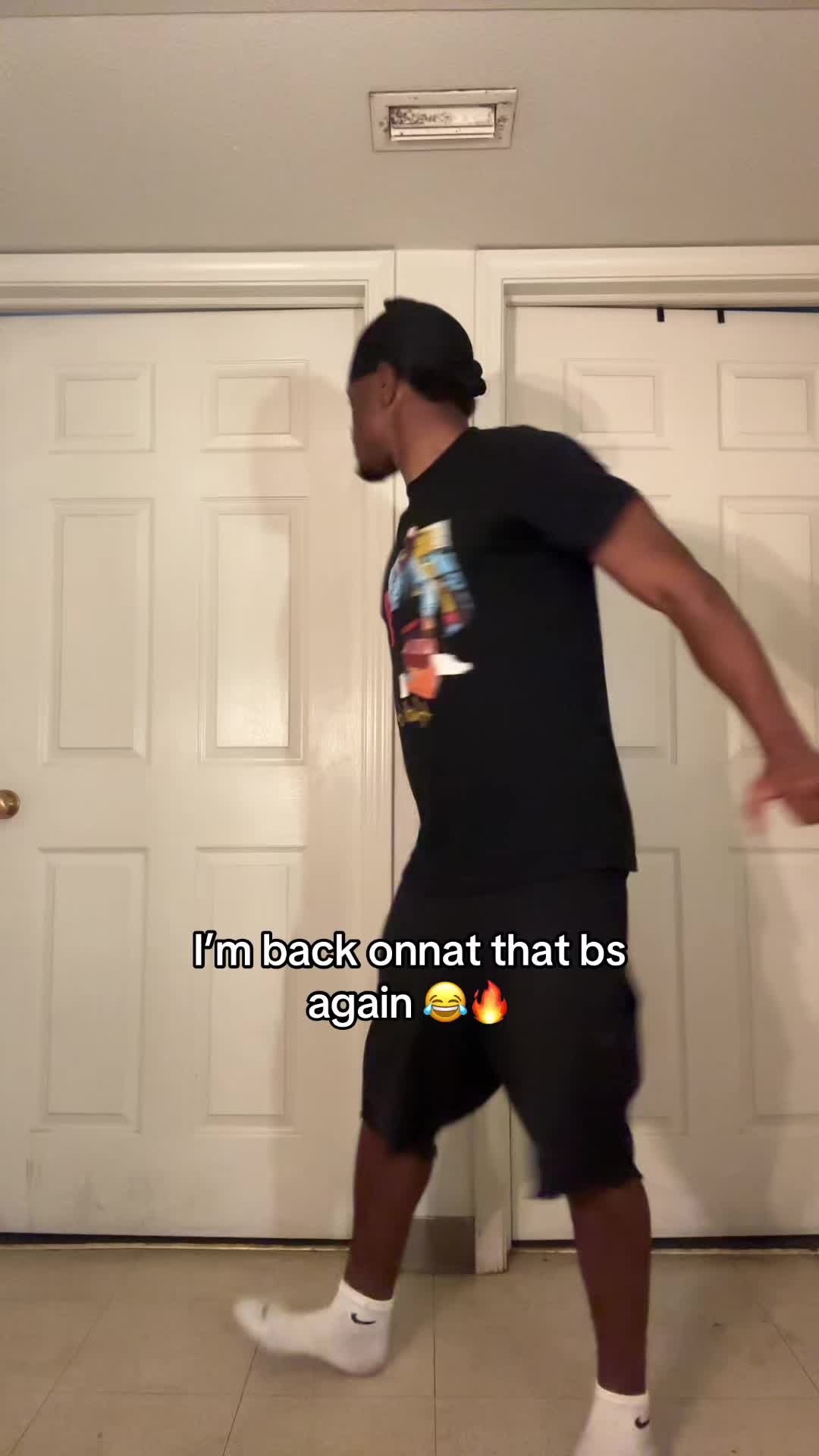 @Laarayy