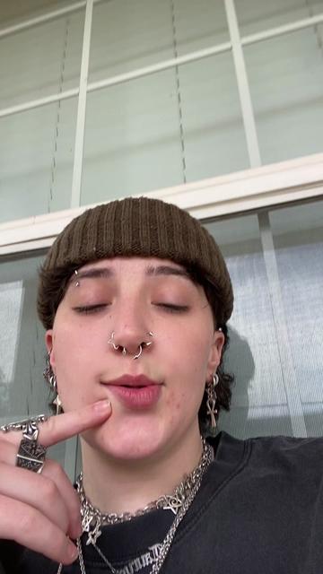 @kyraaa