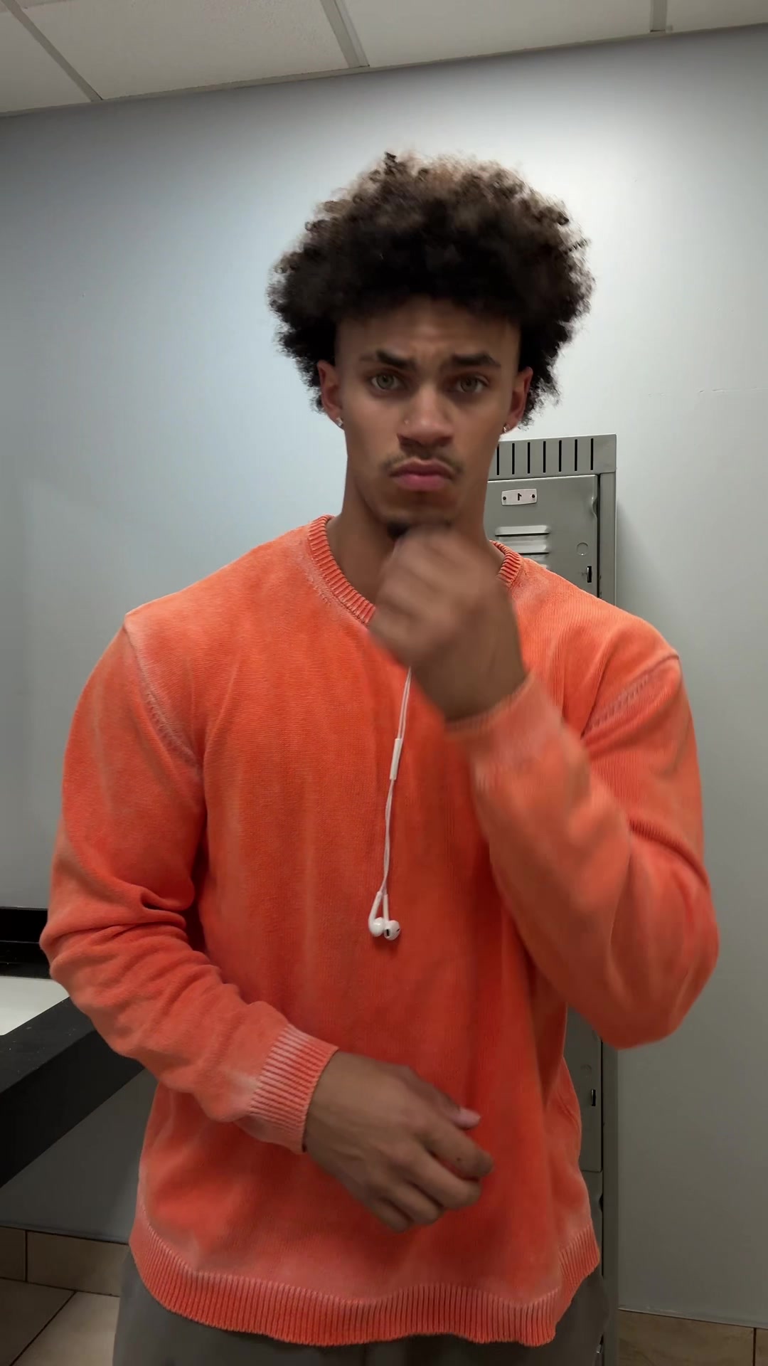 @d