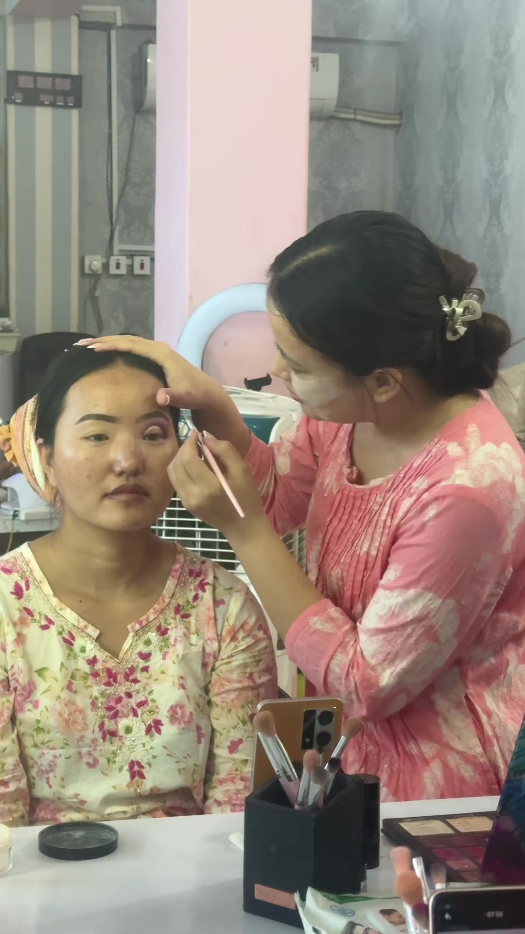 @CHHAYAMAKEUPSTUDIO