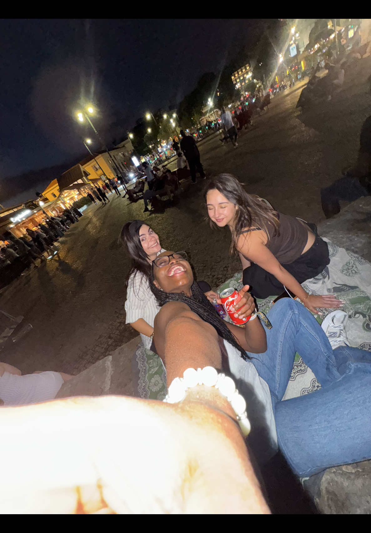 @La Negrita de ojos claros