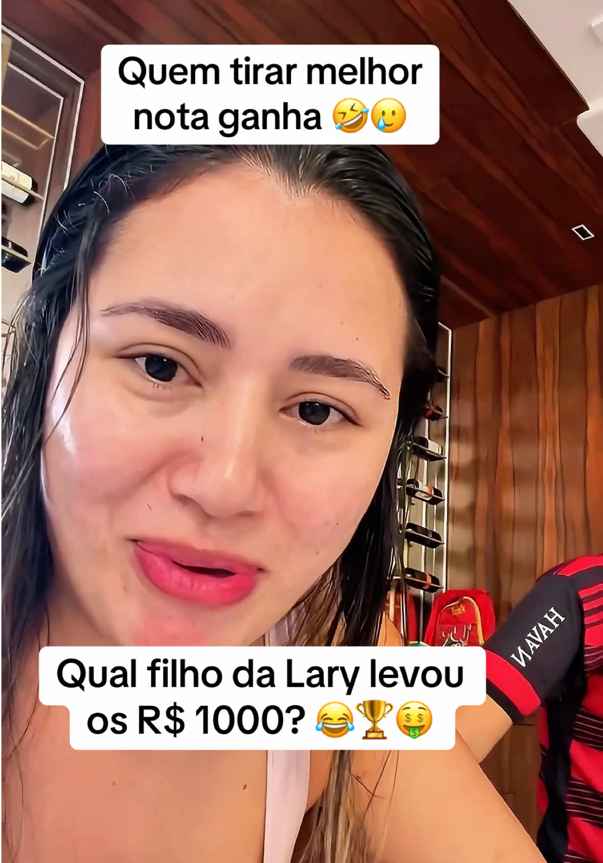 @laryiingrid01