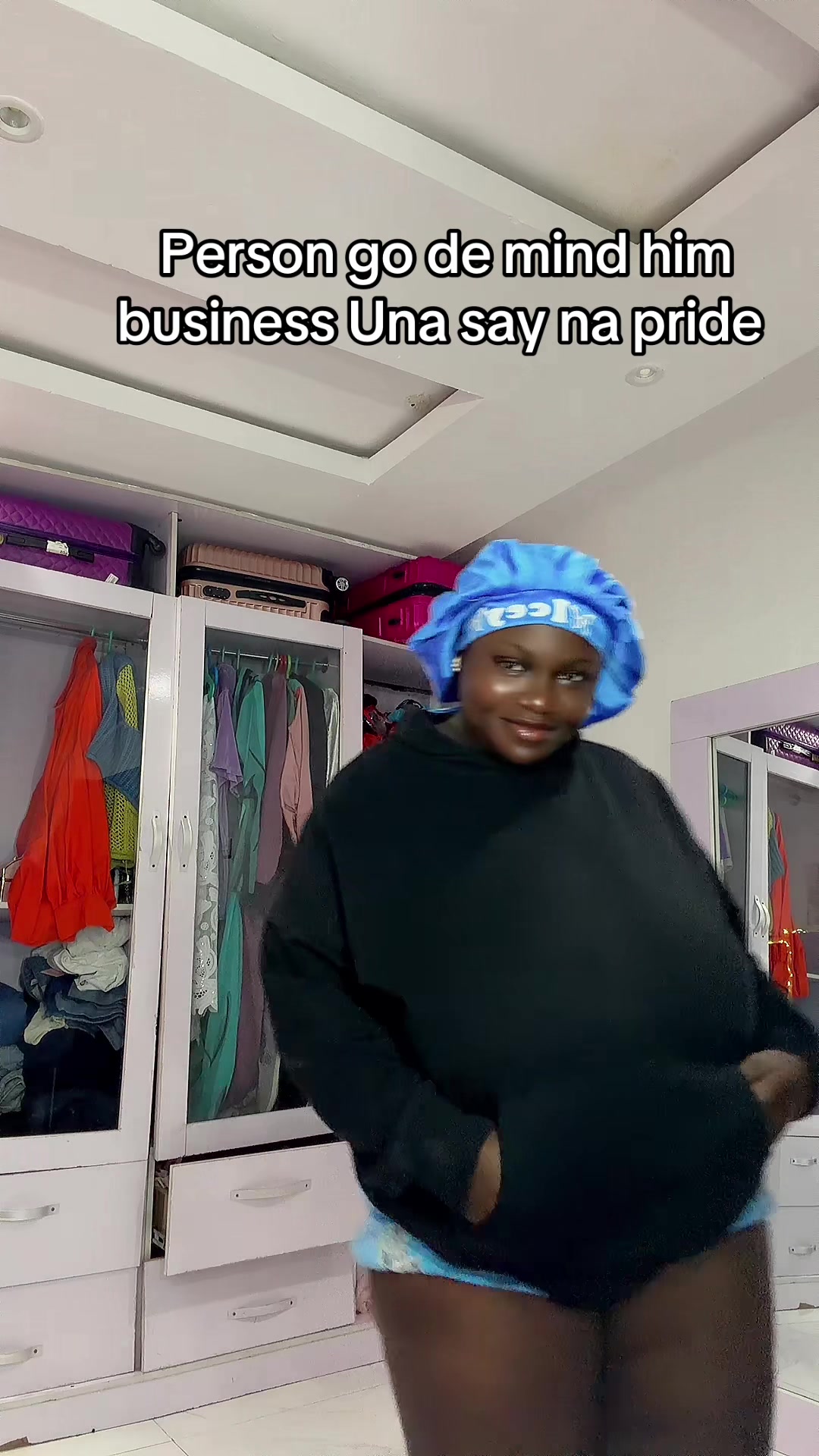 @👾