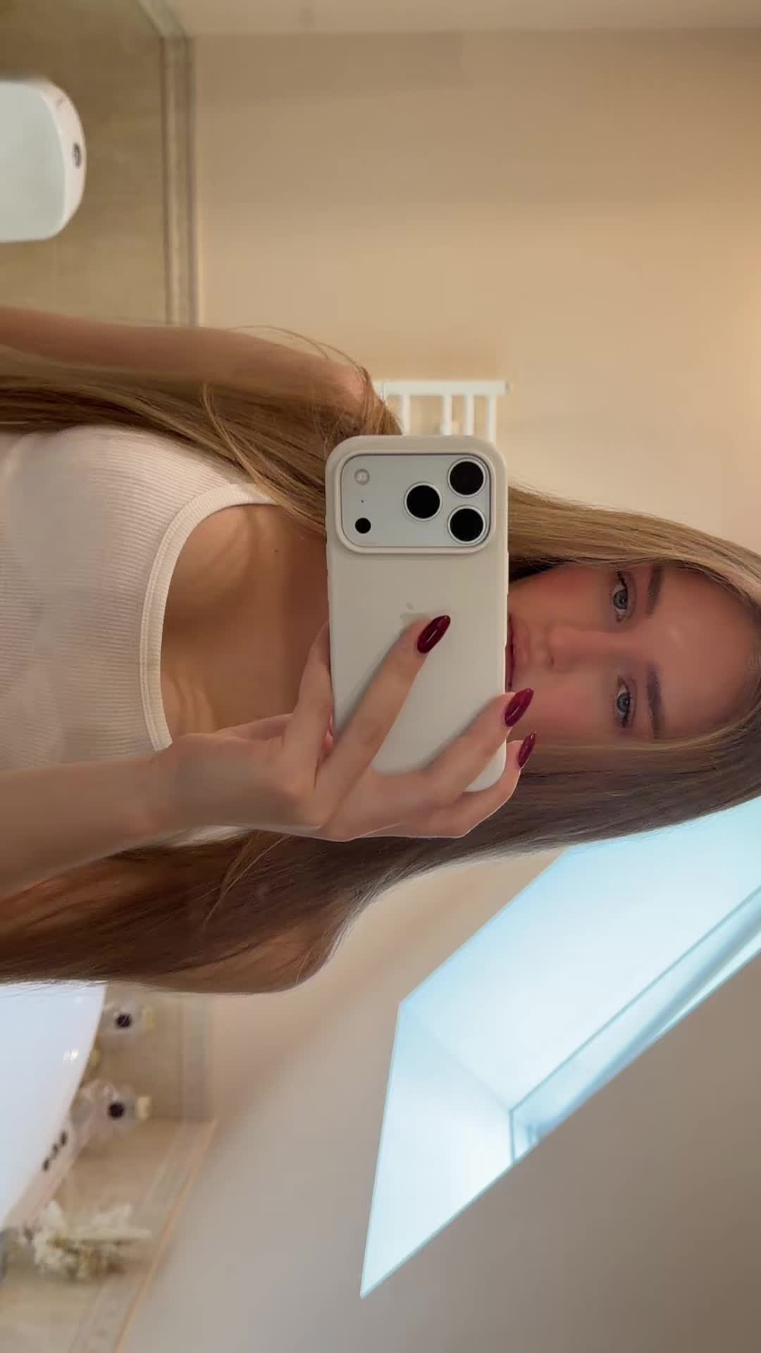 @Polina Lomova