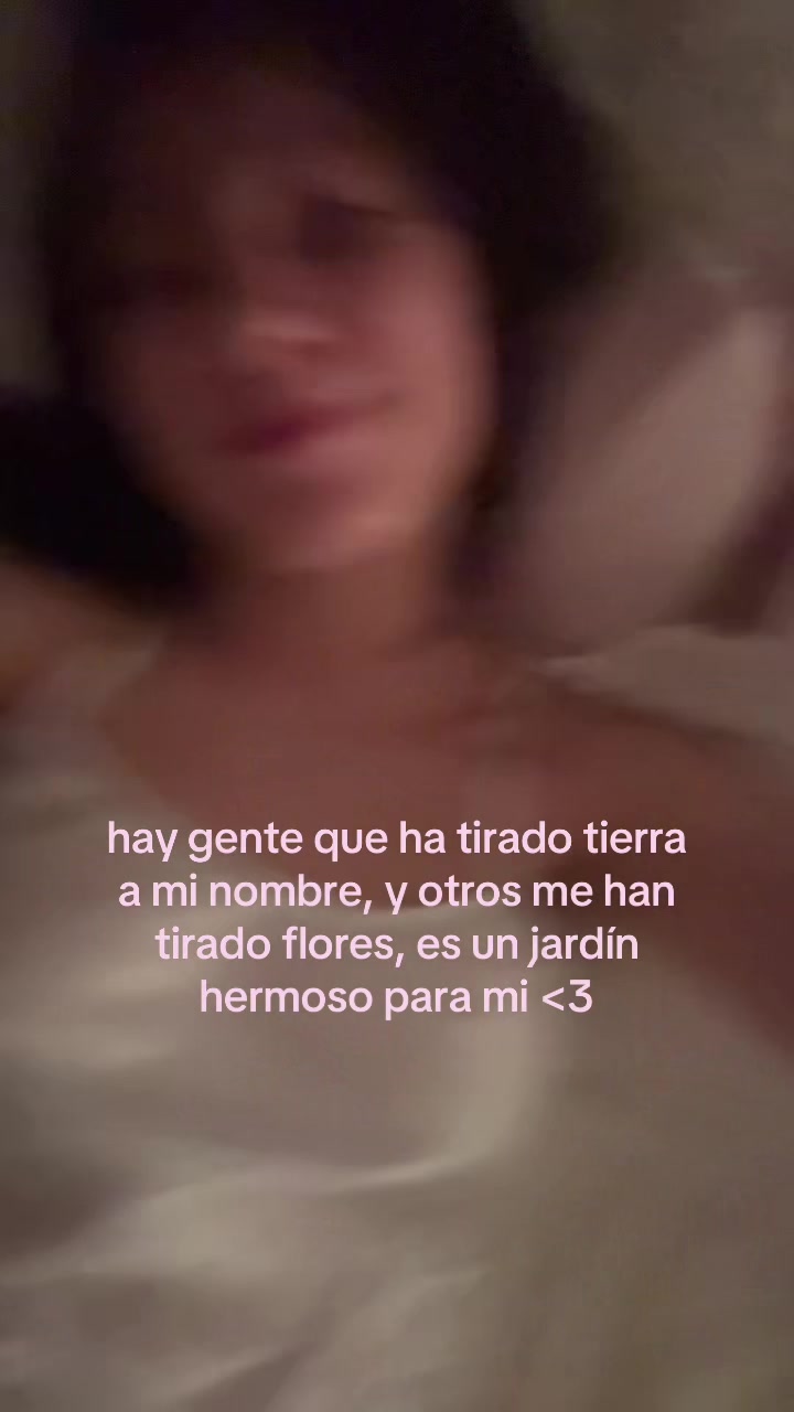 @rubí