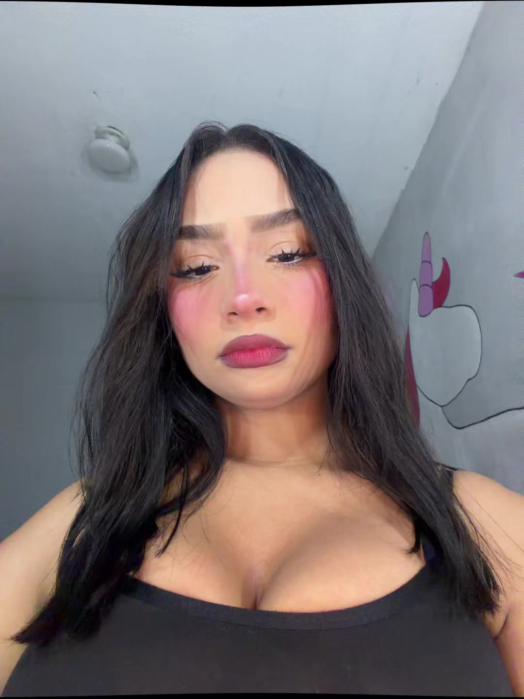 @𝒔𝒂𝒓𝒂 ☻