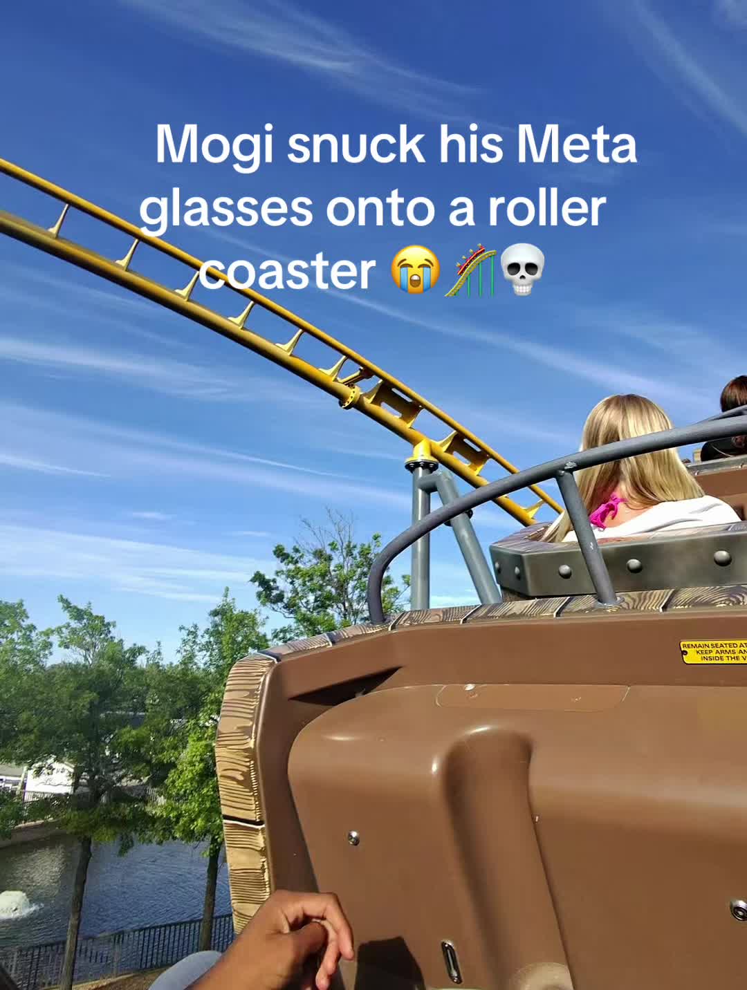 @Mogi
