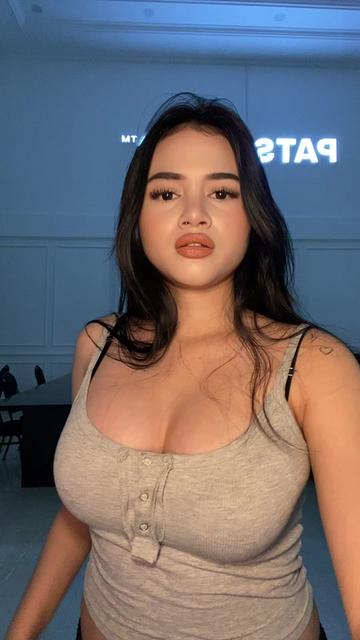 @wassuprachel 👀