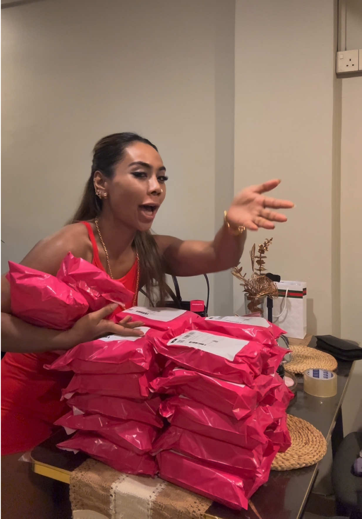 @tasharossee