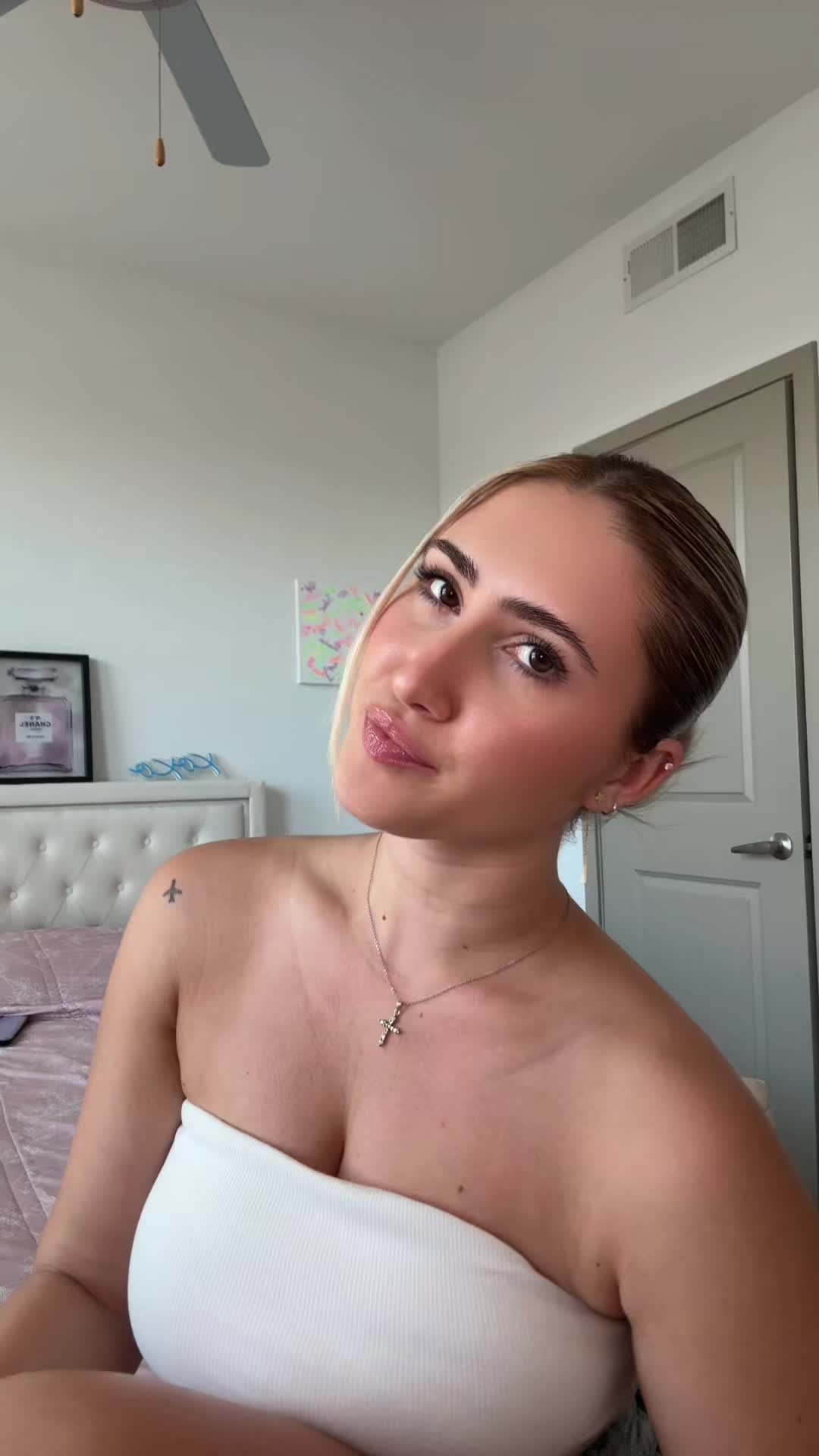 @Gabriela Raiciof