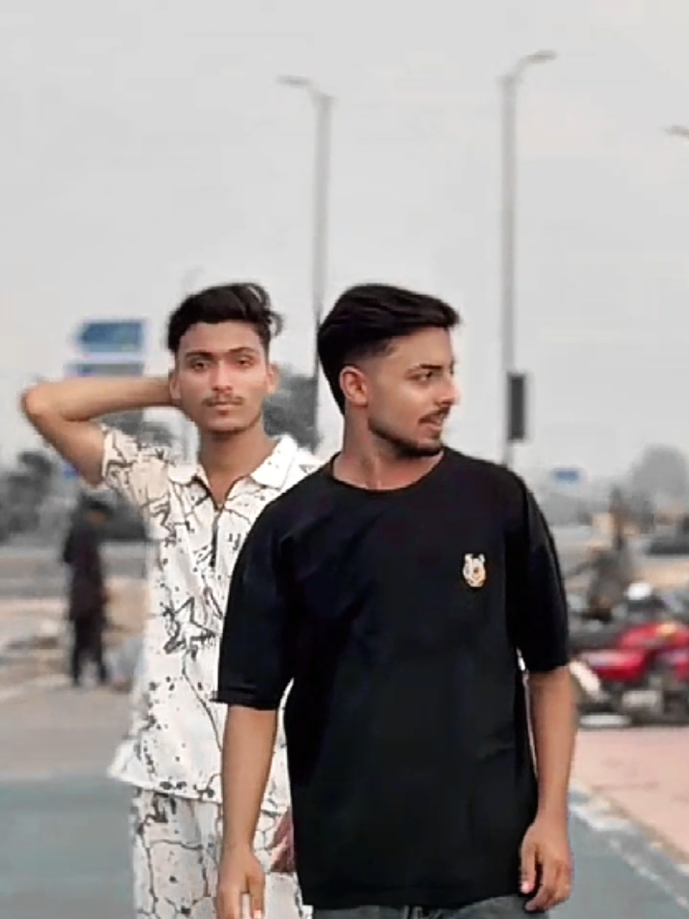 @𝙁𝘼𝙄𝙕𝙄🥀💫