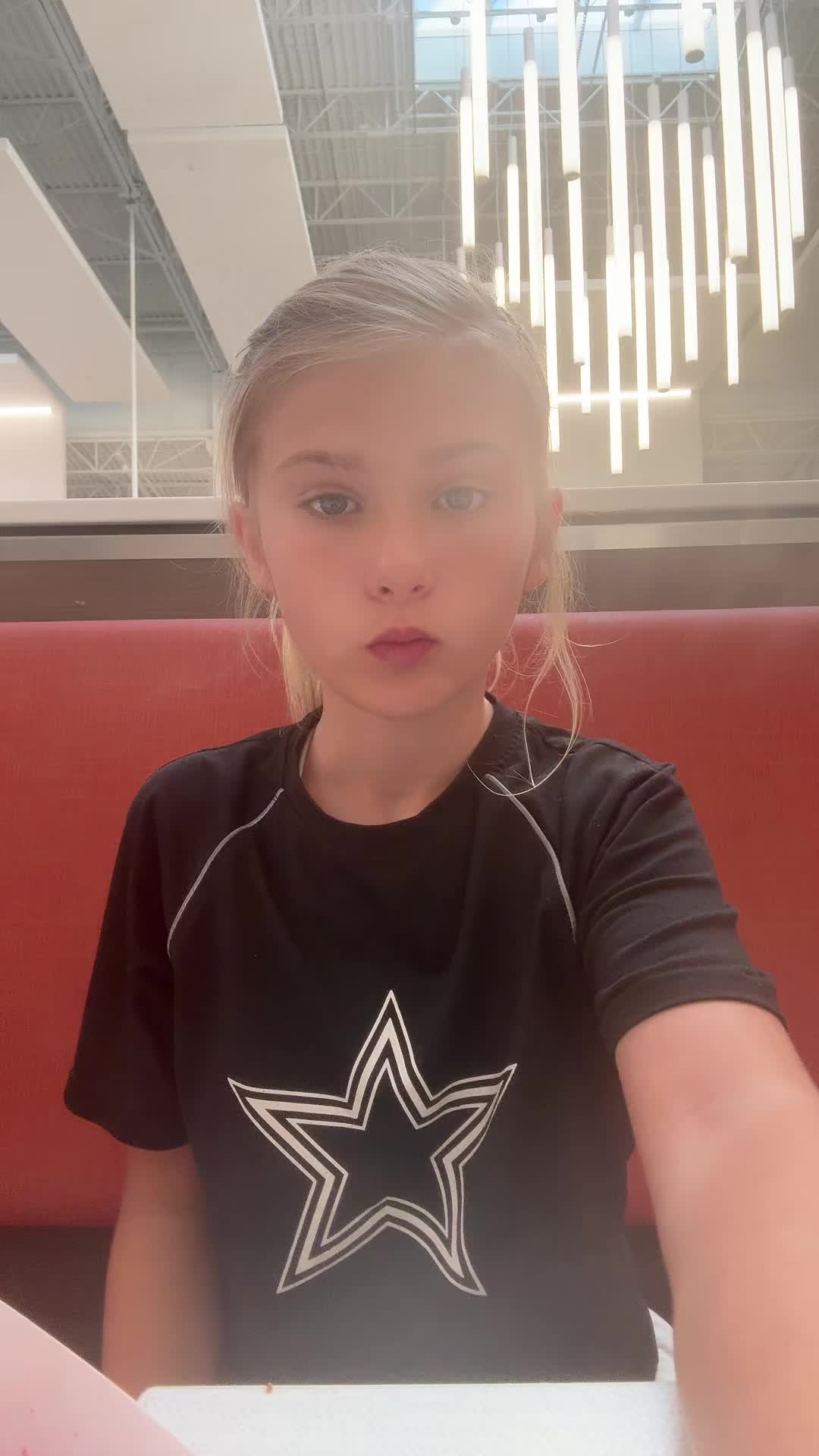 @LaciLou