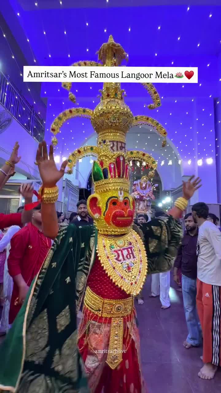 @Yeh Kali Kali ankhe 👀