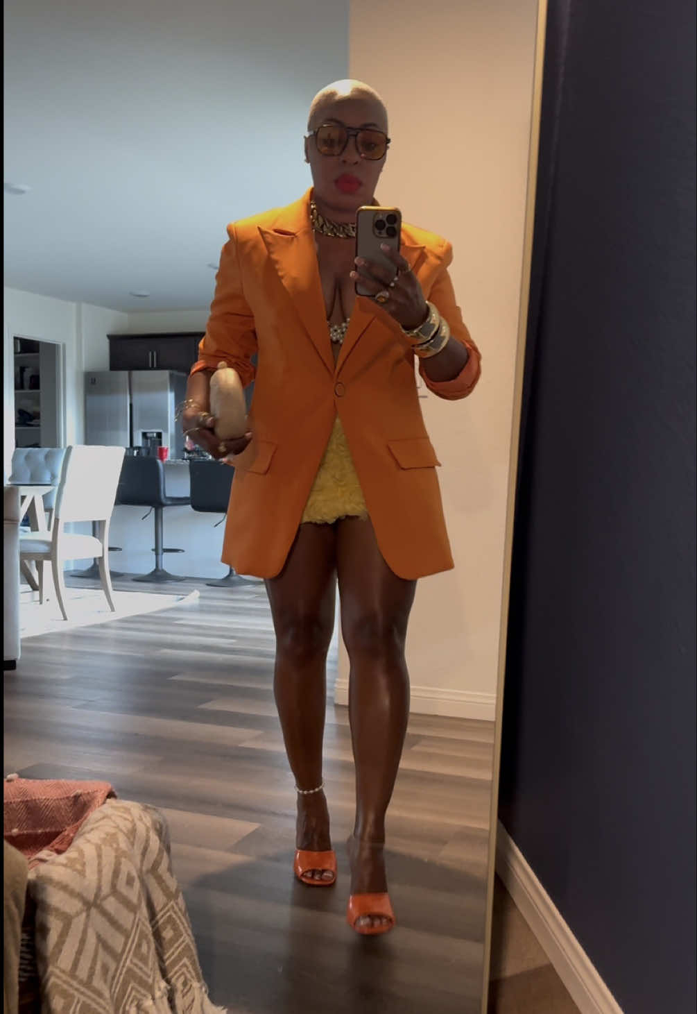 @Mika | Fashion Stylist