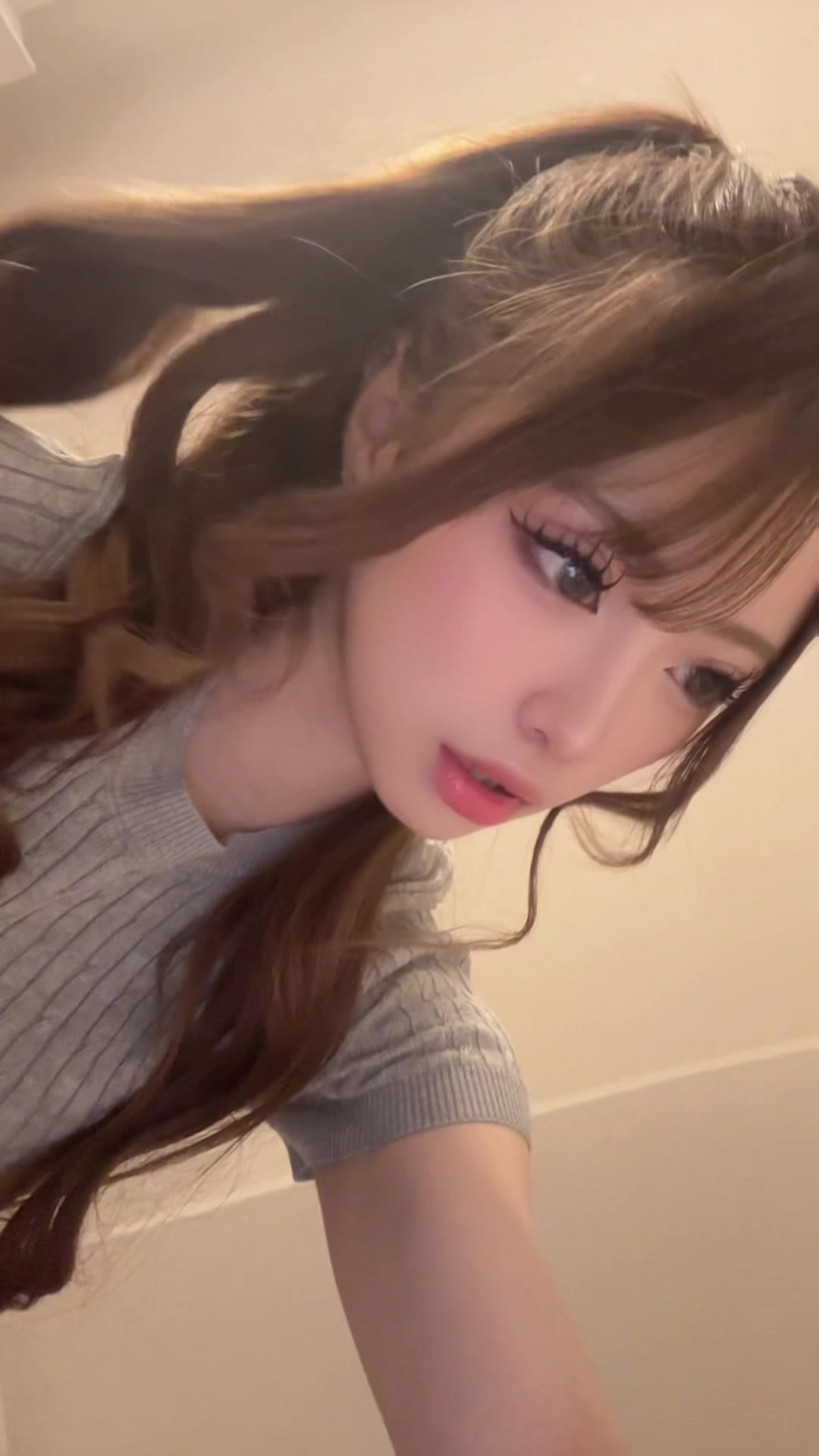 @実悠