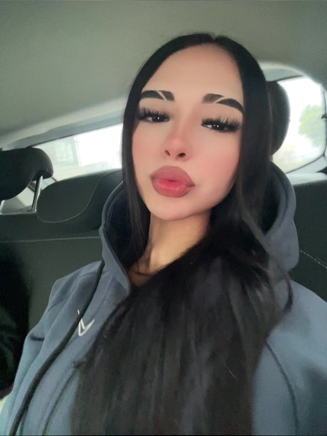 @𝐺𝑖𝑢