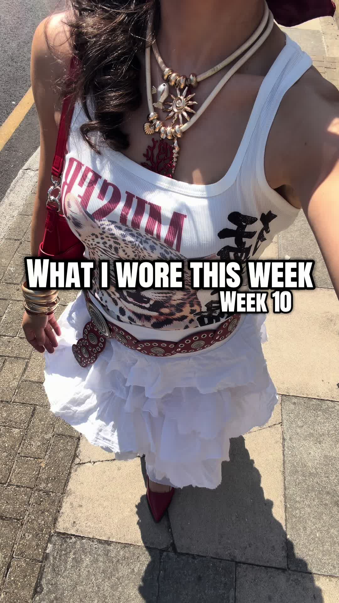 @Tara Sin&eacute;ad