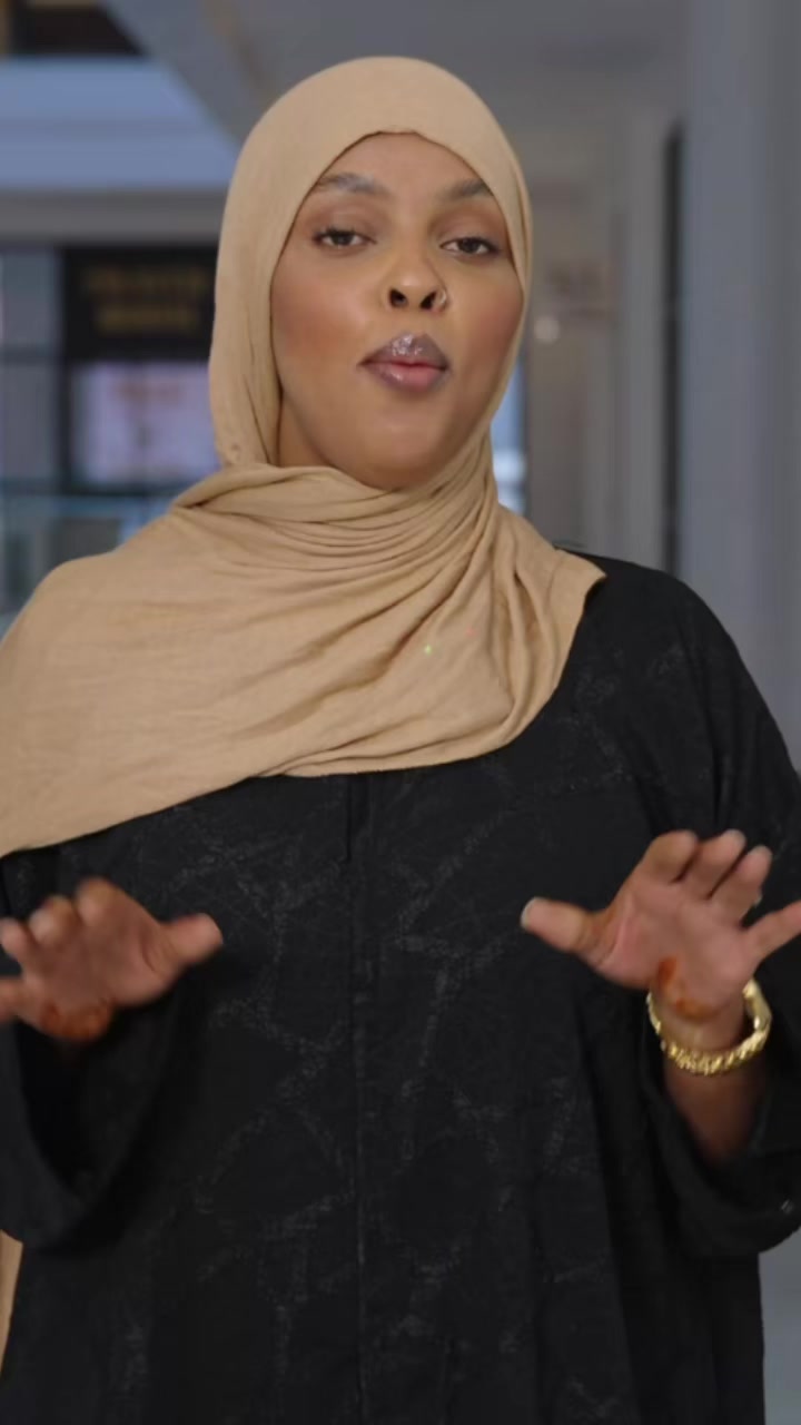 @Fadumo Riyaad