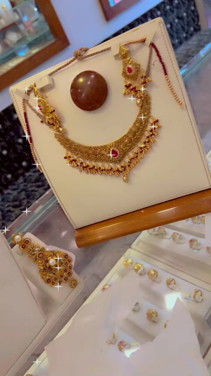 @Sona_mehal