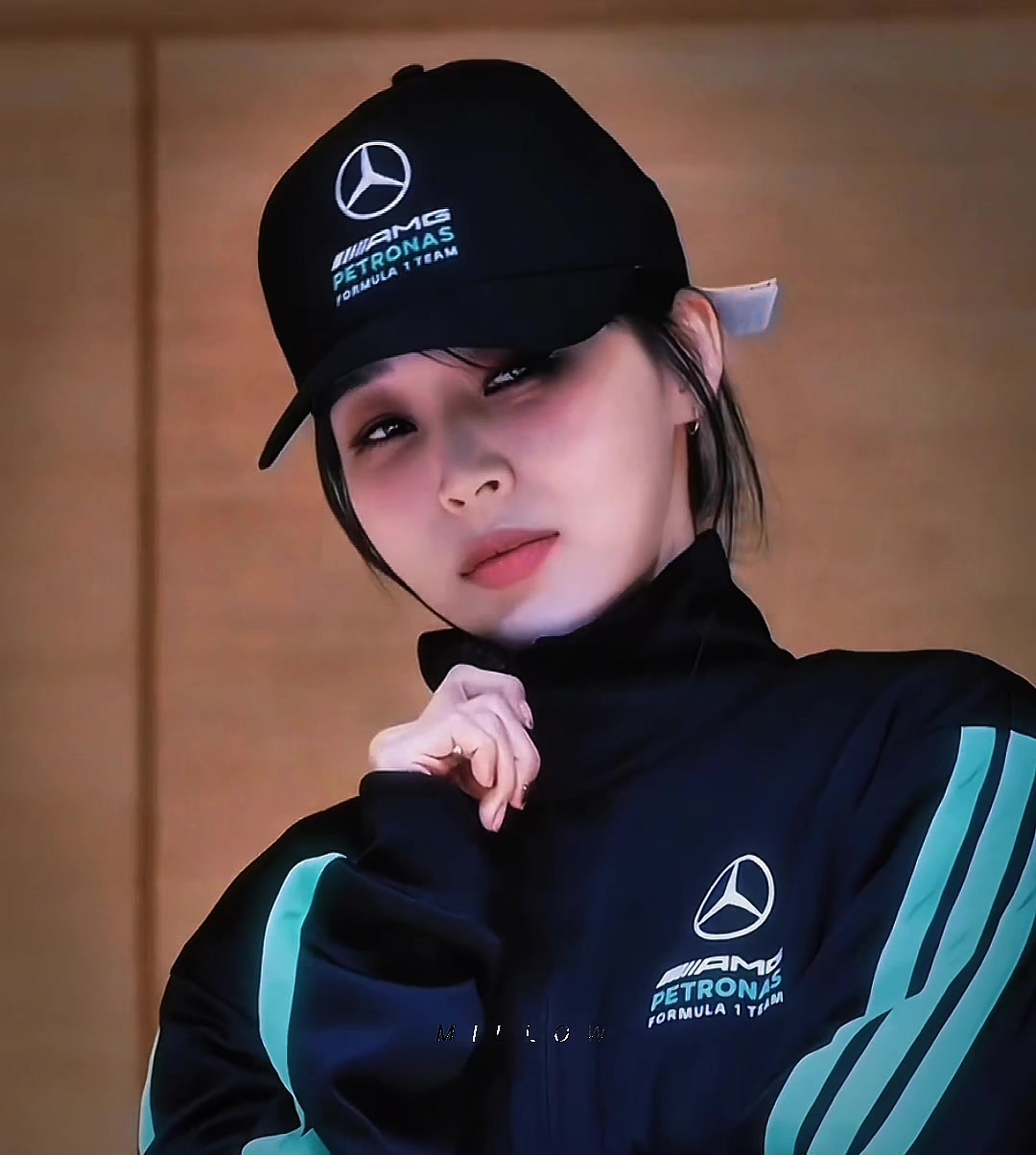 @ᴍ ɪ ʟ ʟ ᴏ ᴡ 🌱