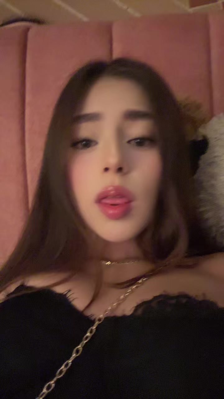 @Nicole