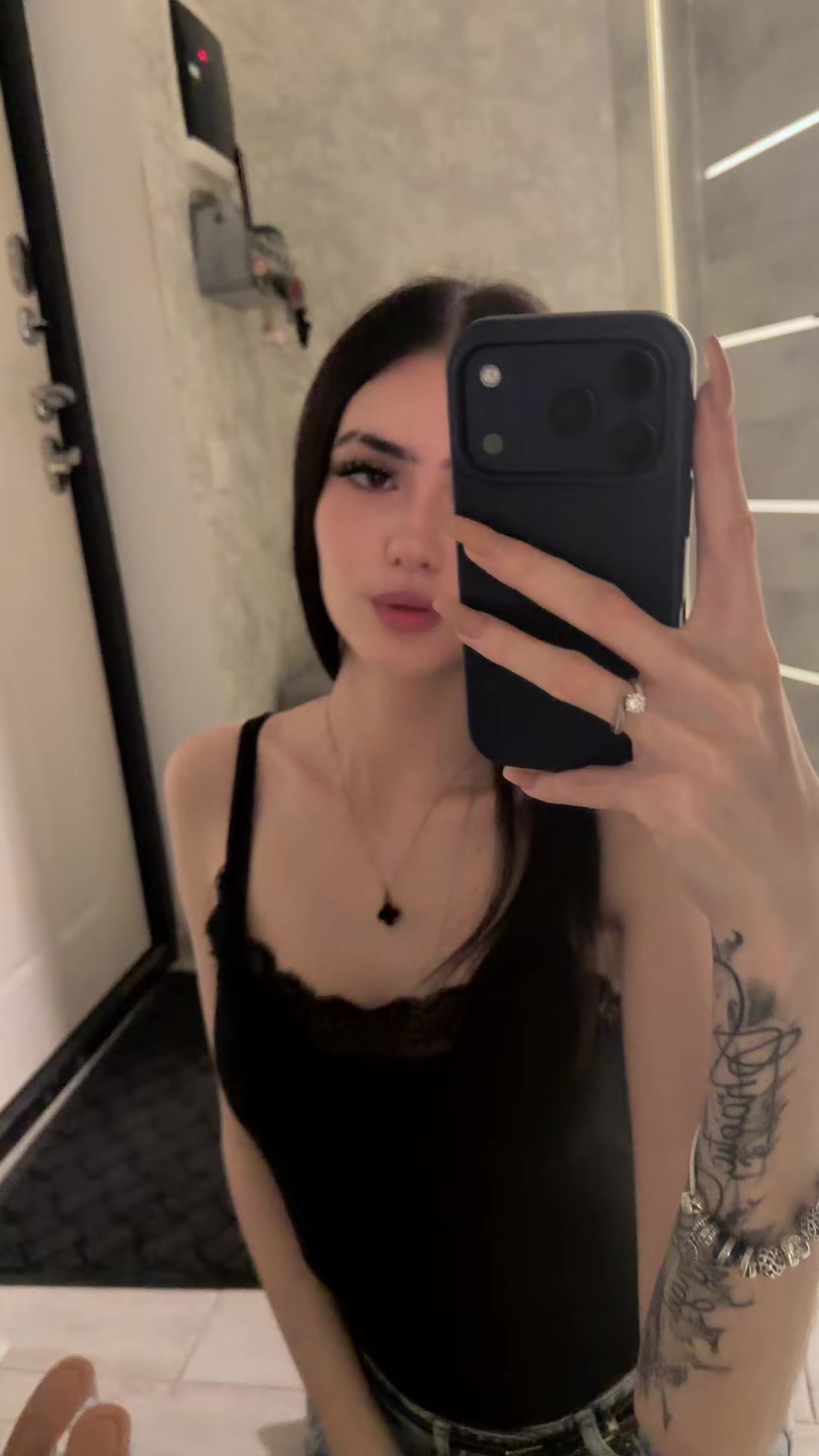 @user41169811832